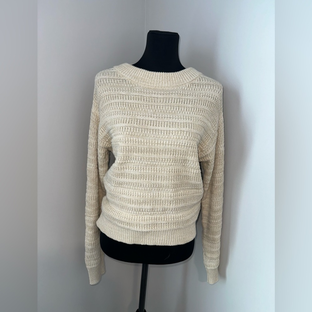 Universal Thread Cream Crew Neck Sweater